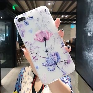 NEW iPhone 7+/8+ Floral Case